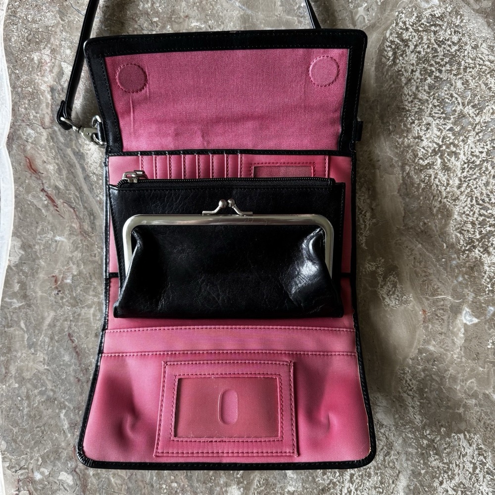 HOBO Women's Black/Pink Folding Wallet Wrist Strap Zip Card Slots Photo ID